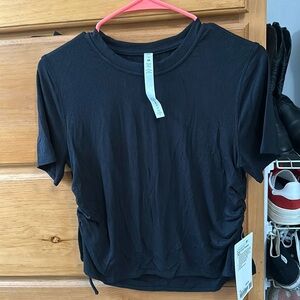 Lululemon black top